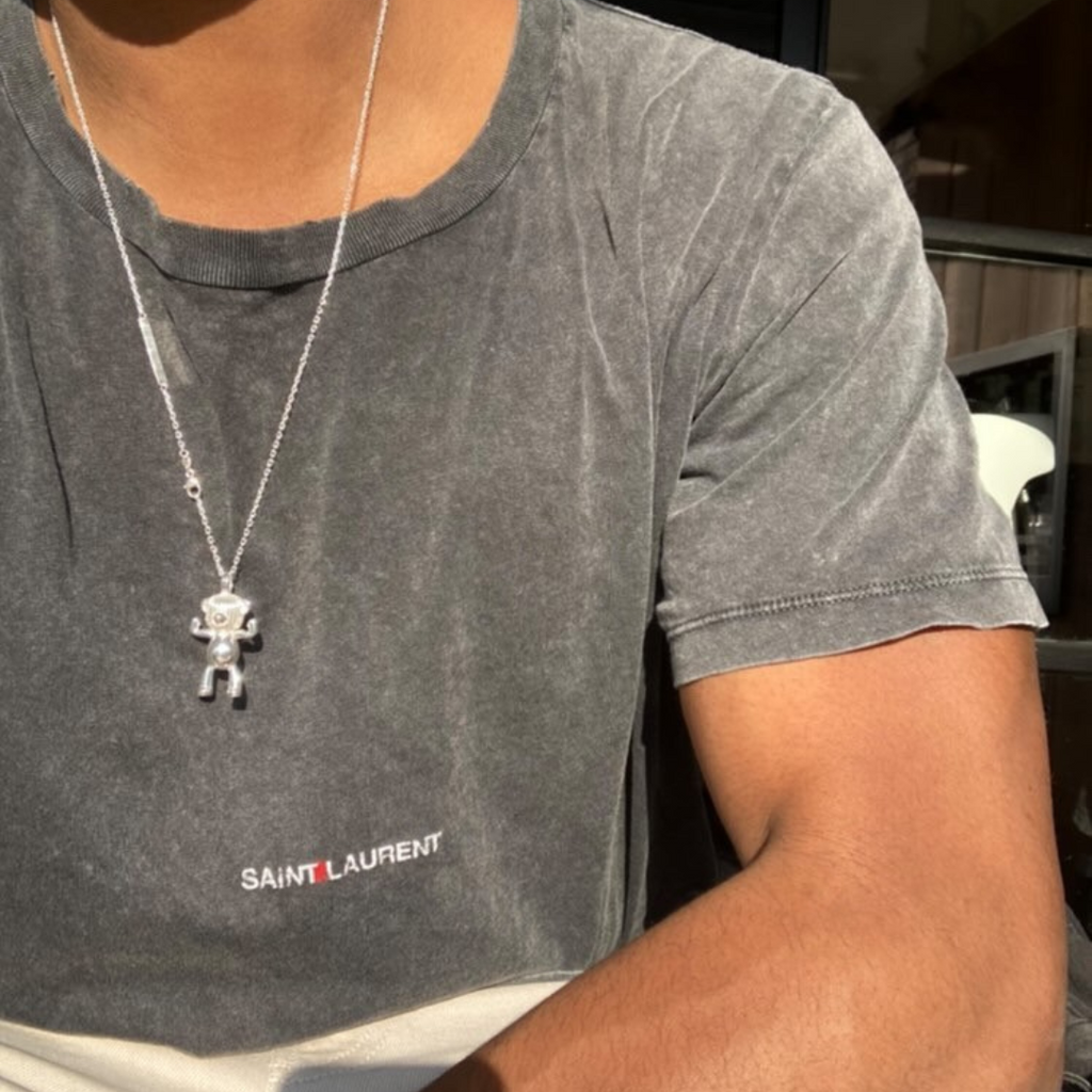 00 - Gold Pendant (24k White Gold)